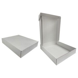 CAJA DE CARTÓN MICRO-CORRUGADO, BLANCO-BLANCO SIN IMPRESIÓN. MEDIDAS: 24X26.5X8 CM ALT – CAJA E-COMMERCE MEDIANA SIN IMPRESIÓN