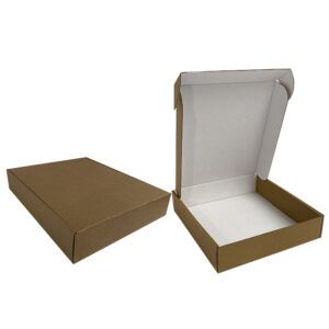 CAJA E-COMMERCE MEDIANA SIN IMPRESIÓN MEDIDAS: 24X26.5X8 CM ALT. CAJA DE CARTÓN MICRO-CORRUGADO, KRAFT-BLANCO O KRAFT-KRAFT SIN IMPRESIÓN